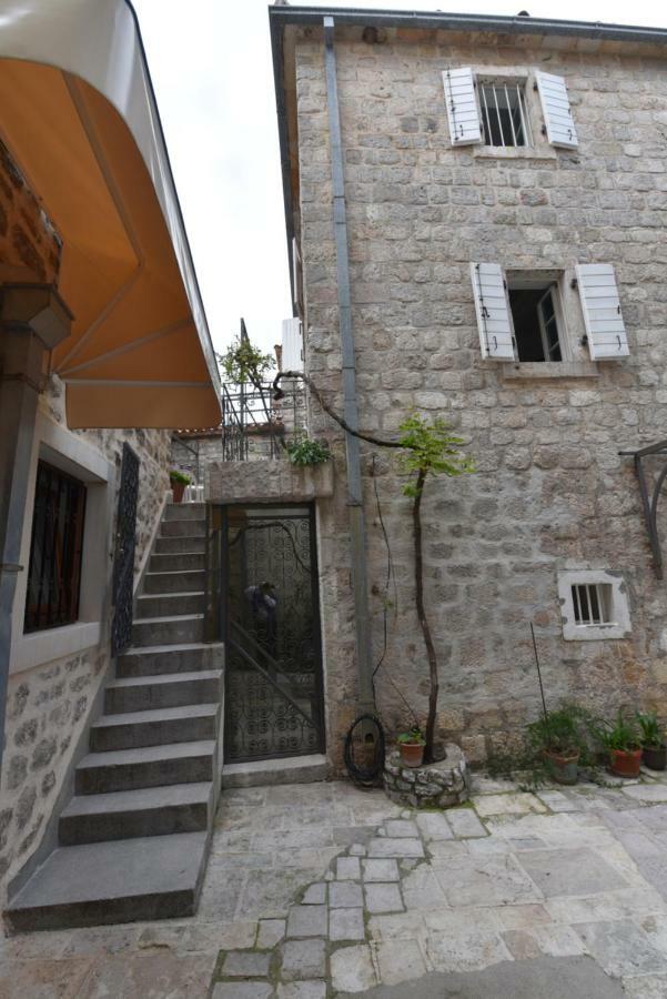 Hostel Michel Budva Exterior foto