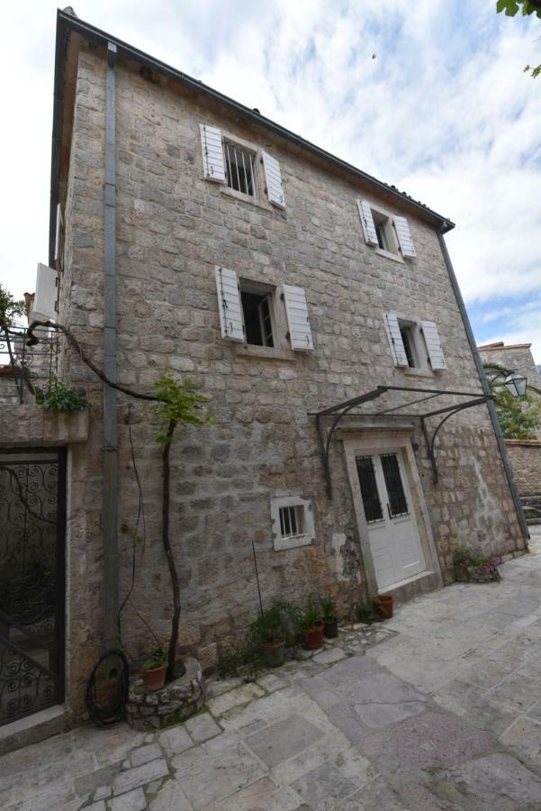 Hostel Michel Budva Exterior foto